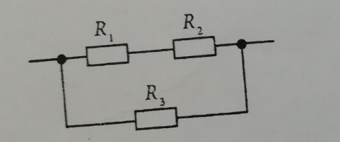 Кожен із резисторів має опір 3 Ом. Який загальний опір має ділянка кола?